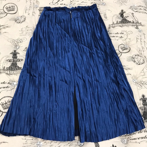 JASON WU Pleated Satin Skirt - Picture 6 of 8